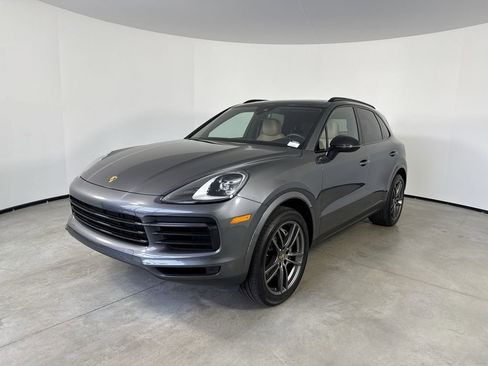 Certified 2023 Porsche Cayenne AWD/4WD image 1