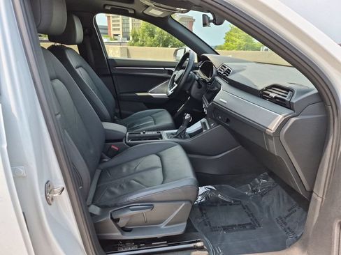 Used 2020 Audi Q3 2.0T Premium w/ Convenience Package AWD/4WD image 20