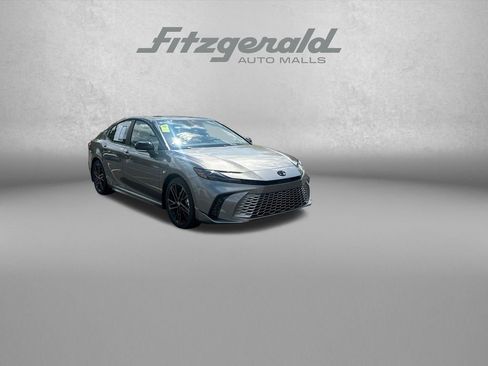 Used 2026 Toyota Camry XSE FWD image 1