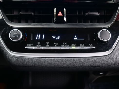 Used 2024 Toyota Corolla LE image 19