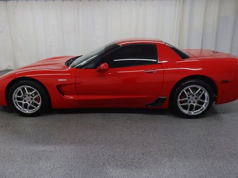 Used 2002 Chevrolet Corvette Z06 RWD image 5