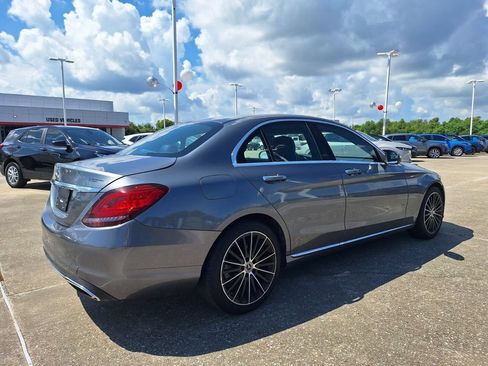 Used 2021 Mercedes-Benz C 300 Sedan image 5