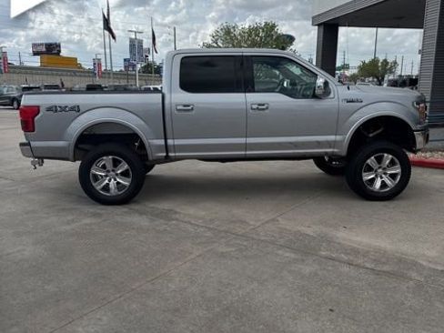 Used 2020 Ford F150 Lariat image 6
