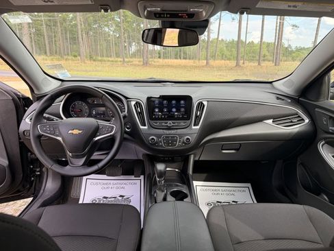 Used 2024 Chevrolet Malibu LT w/ Midnight Edition image 15
