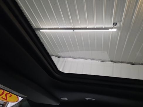 Used 2019 RAM 1500 Laramie image 22