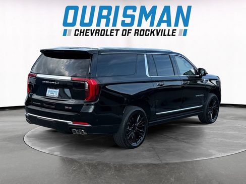 Used 2026 GMC Yukon XL Denali w/ Denali Reserve Package AWD/4WD image 6