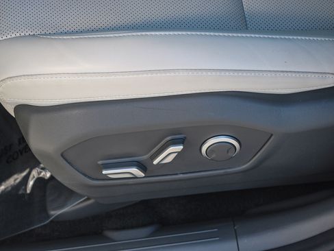 Used 2026 Hyundai Santa Fe SEL FWD image 22