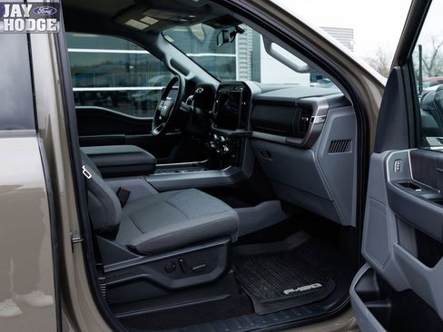 Used 2025 Ford F150 XLT w/ Equipment Group 302A MID image 42