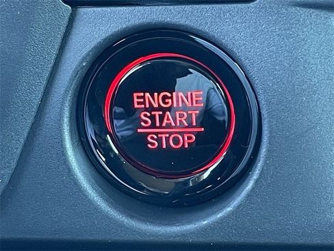 New 2025 Honda Pilot Touring image 22