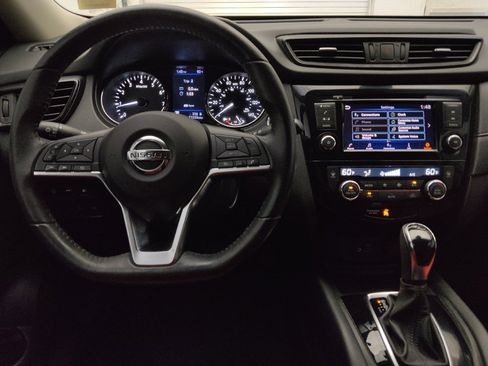 Used 2019 Nissan Rogue SV FWD image 22