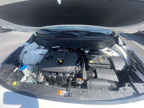 Used 2025 Kia Seltos S image 31