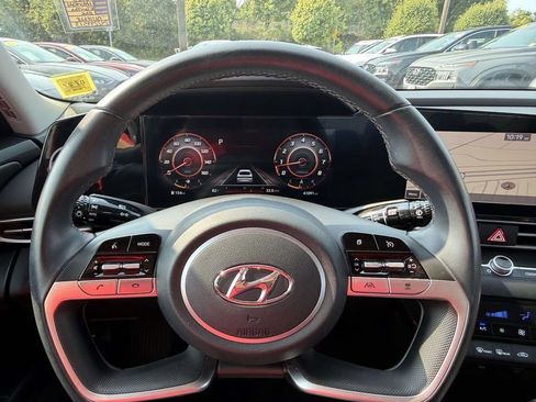 Certified 2023 Hyundai Elantra SEL w/ Convenience Package FWD image 27