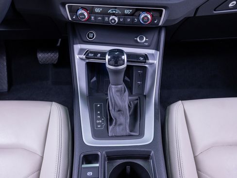 Used 2024 Audi Q3 2.0T Premium Plus w/ Premium Plus Package image 29