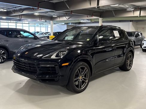 Used 2021 Porsche Cayenne AWD/4WD image 5