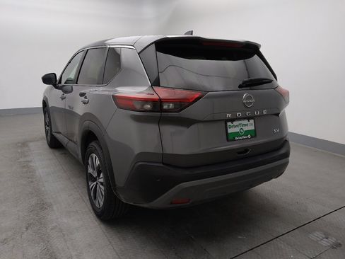 Used 2023 Nissan Rogue SV image 5
