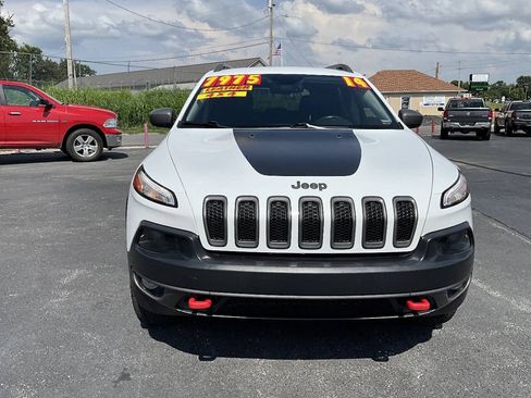 Used 2014 Jeep Cherokee Trailhawk w/ Comfort/Convenience Group AWD/4WD image 8
