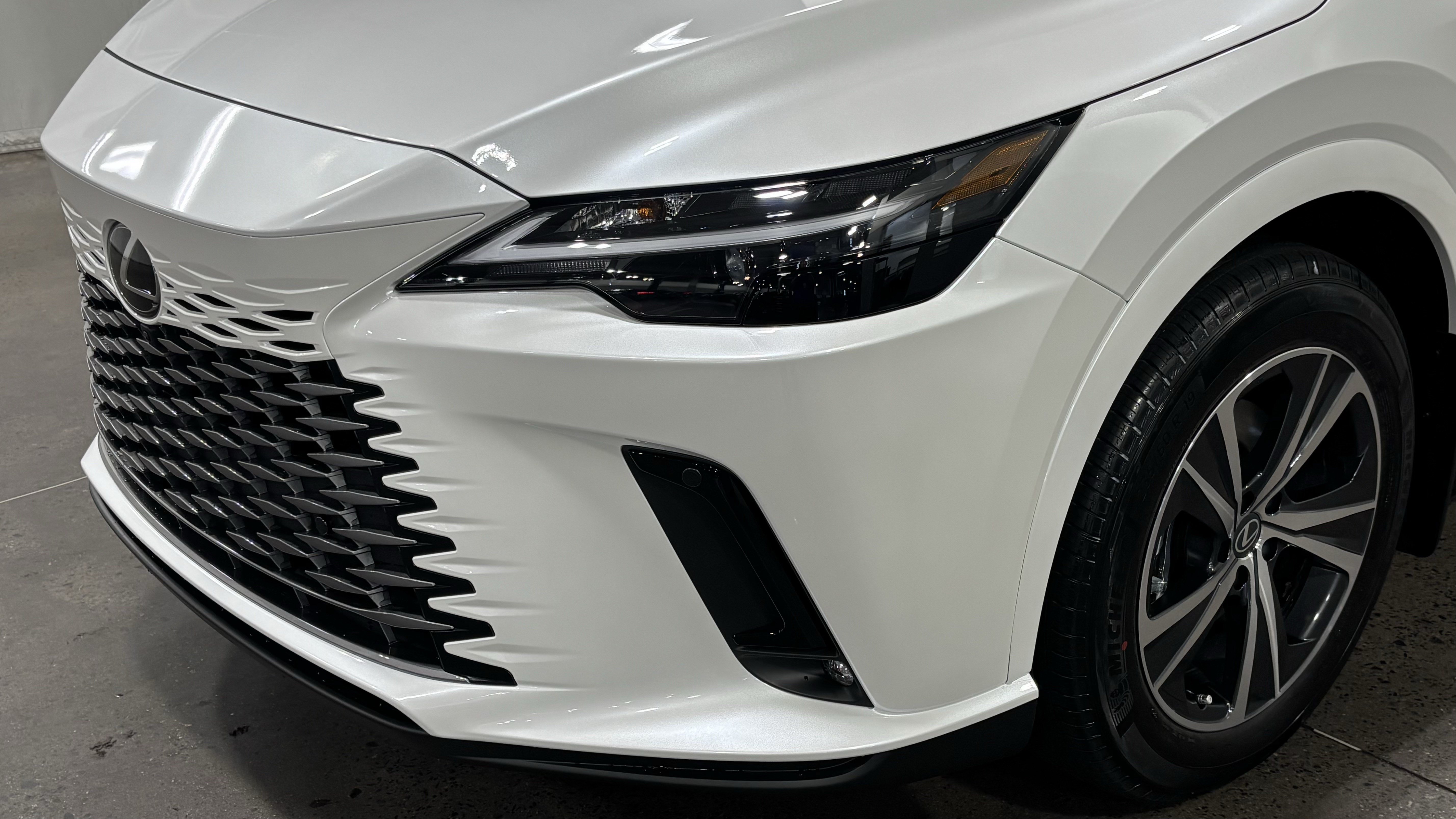 New 2026 Lexus RX 350h AWD/4WD image 7