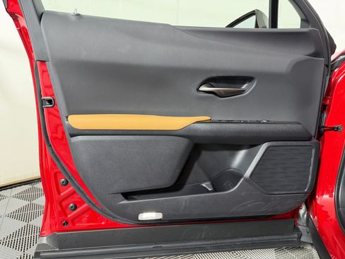 Used 2024 Lexus UX 250h FWD w/ Premium Package image 23