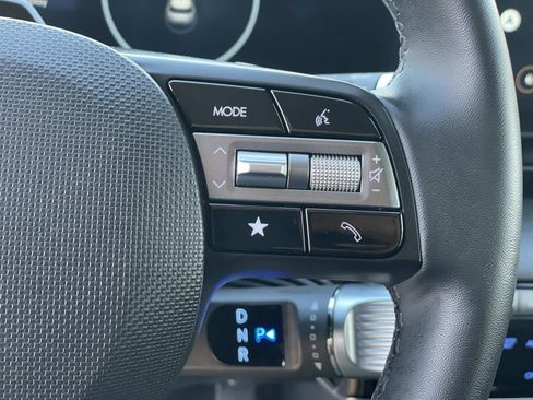 Certified 2025 Hyundai Ioniq 5 SEL image 9