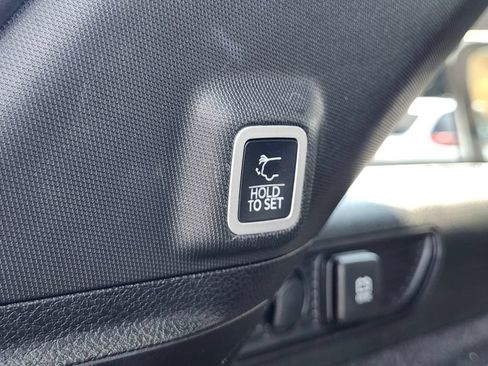 Used 2022 Jeep Grand Cherokee Summit w/ Adv Protech Group IV AWD/4WD image 36