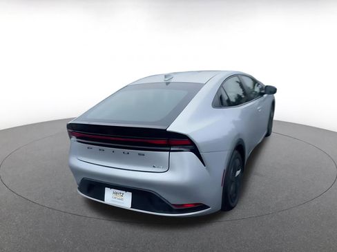 Used 2025 Toyota Prius LE image 14