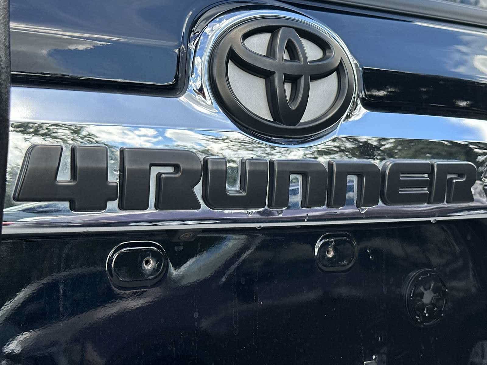 Used 2021 Toyota 4Runner Limited AWD/4WD image 11