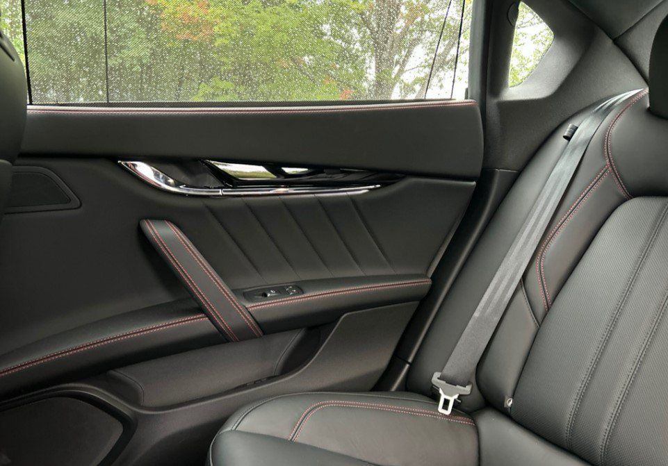 Used 2024 Maserati Quattroporte Modena Ultima Q4 AWD/4WD image 23