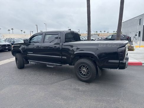Used 2017 Toyota Tacoma TRD Sport RWD image 14