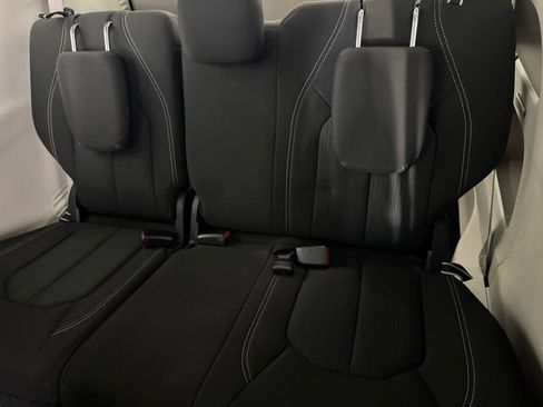 Used 2023 Chrysler Voyager LX FWD image 25