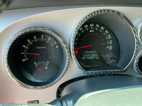 Used 2012 Toyota Tundra Limited w/ Memory Pkg AWD/4WD image 14