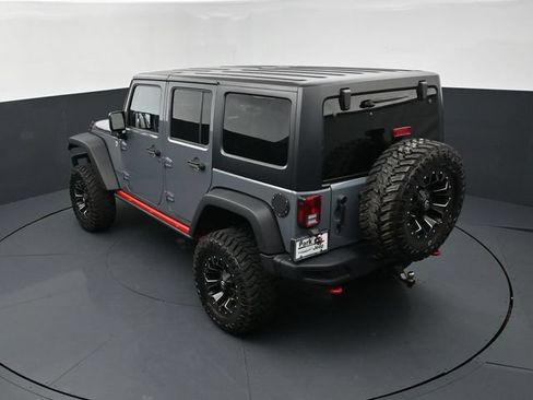 Used 2015 Jeep Wrangler Unlimited Rubicon AWD/4WD image 16