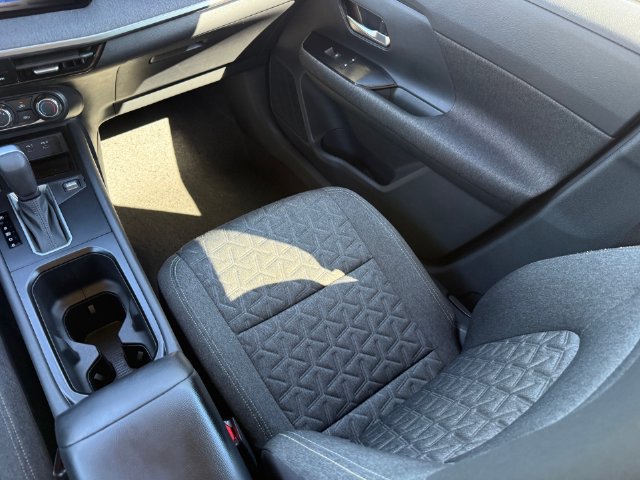 Used 2025 Nissan Kicks SV FWD image 24