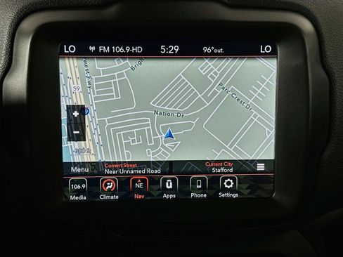Used 2023 Jeep Renegade Latitude AWD/4WD image 23