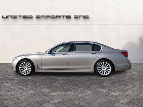 Used 2016 BMW 740i RWD image 4