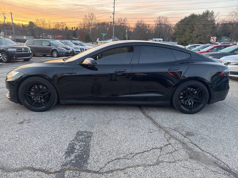 Used 2012 Tesla Model S Signature Performance image 4