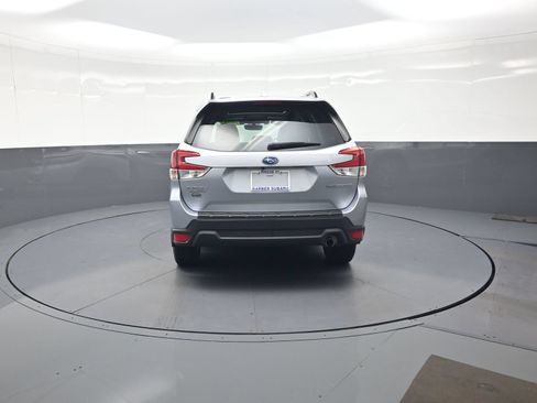 Used 2021 Subaru Forester Limited AWD/4WD image 4