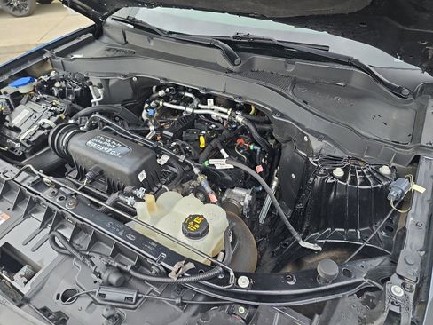 Used 2022 Ford Explorer XLT w/ Equipment Group 202A image 40