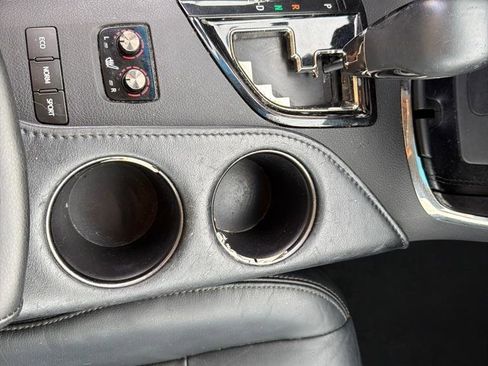 Used 2017 Toyota Avalon XLE image 20