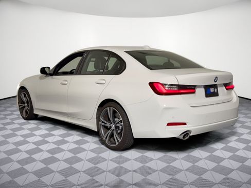 Used 2023 BMW 330i Sedan w/ Driving Assistance Package RWD image 3