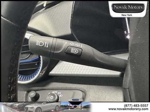 Used 2025 Chevrolet Trax LT w/ Driver Confidence Package image 17