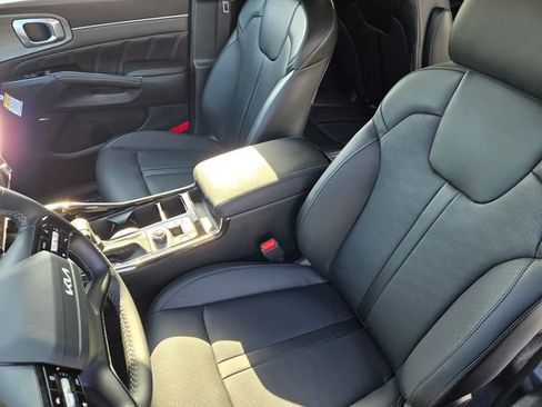 New 2026 Kia Sorento AWD image 17