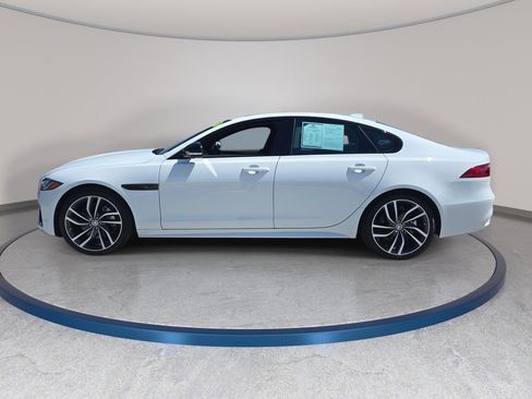 Used 2024 Jaguar XF R-Dynamic SE image 8