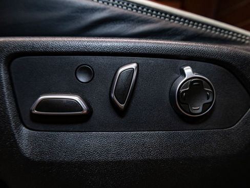 Used 2024 GMC Yukon Denali Ultimate image 20