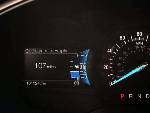 Used 2018 Ford Fusion SE FWD image 26