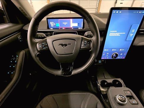 Used 2024 Ford Mustang Mach-E Premium image 5