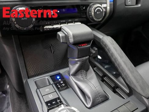 Used 2025 Toyota Tacoma TRD Off-Road AWD/4WD image 12