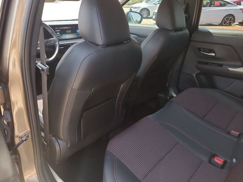 Certified 2025 Nissan Kicks SR FWD image 10