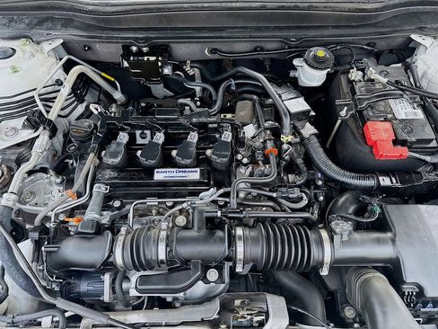 Used 2020 Honda Accord EX image 40