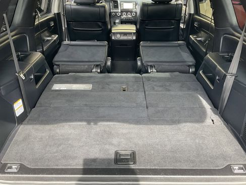 Used 2018 Toyota Sequoia TRD Sport AWD/4WD image 51