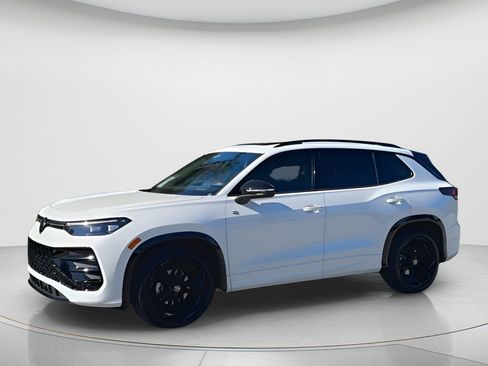 New 2026 Volkswagen Tiguan SE R-Line FWD image 4